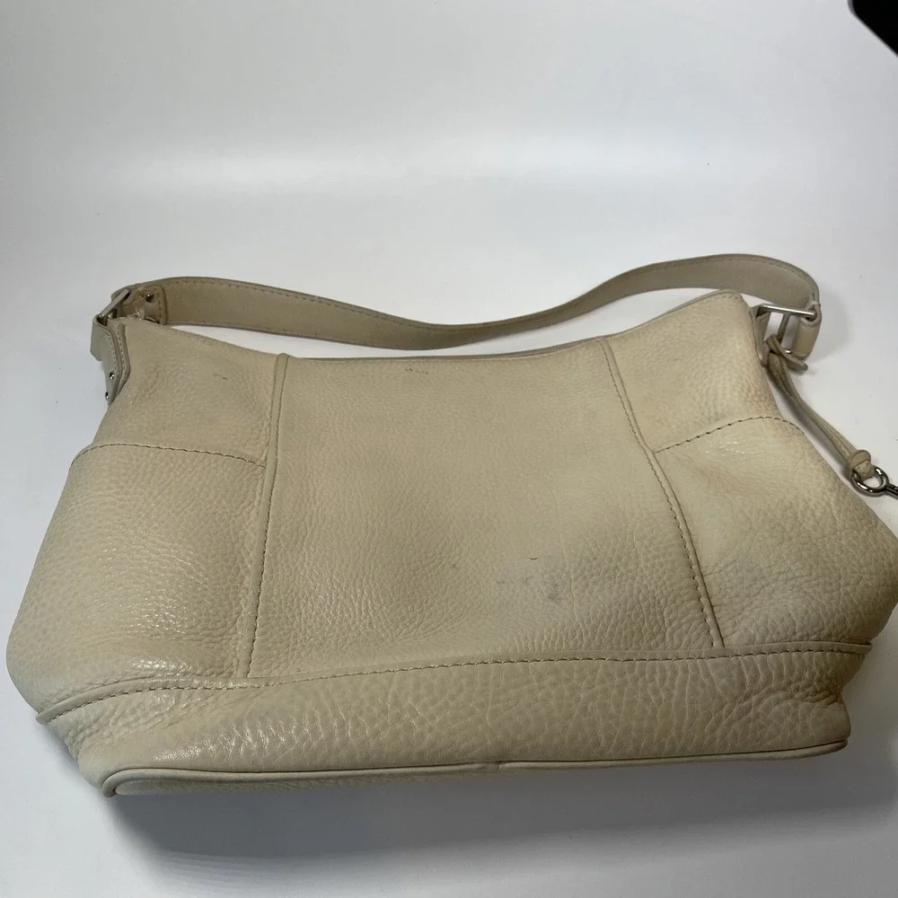 Fossil Leather Shoulder Bag Cream Distressed Purse Pockets Tote Bag Medium Size